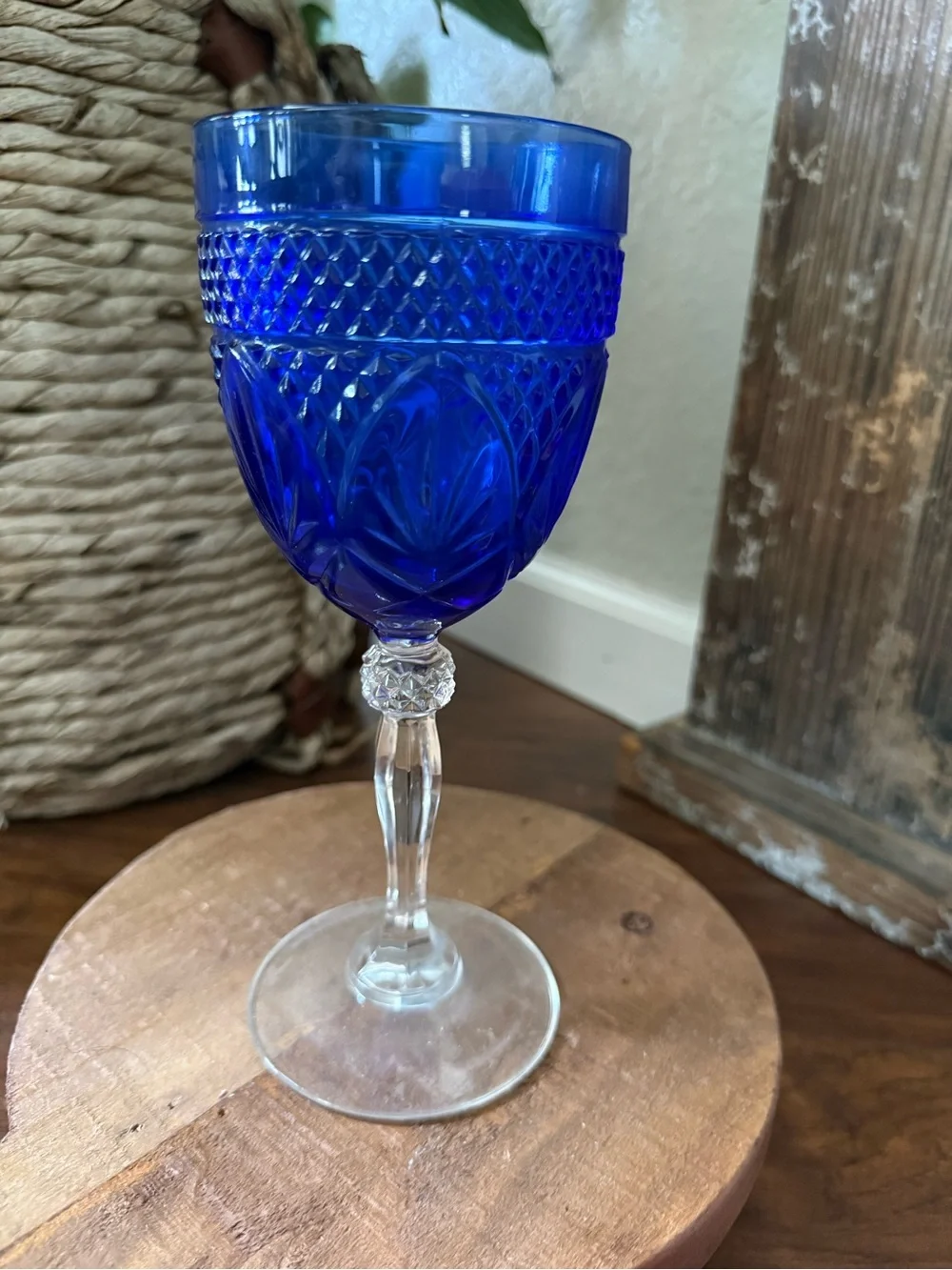 NIB Cristal D'Arques Sapphire Blue Antique Water Wine Goblet Set of 4
